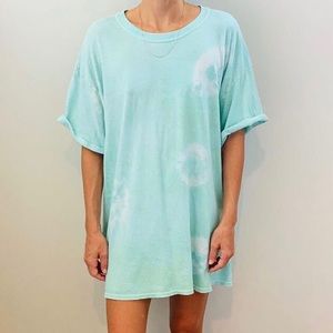 90’s inspired oversized tie dye shirt